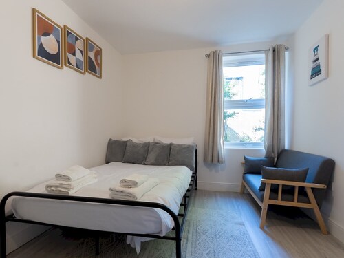 Studio flat in Heart of Southend - Pass the Keys