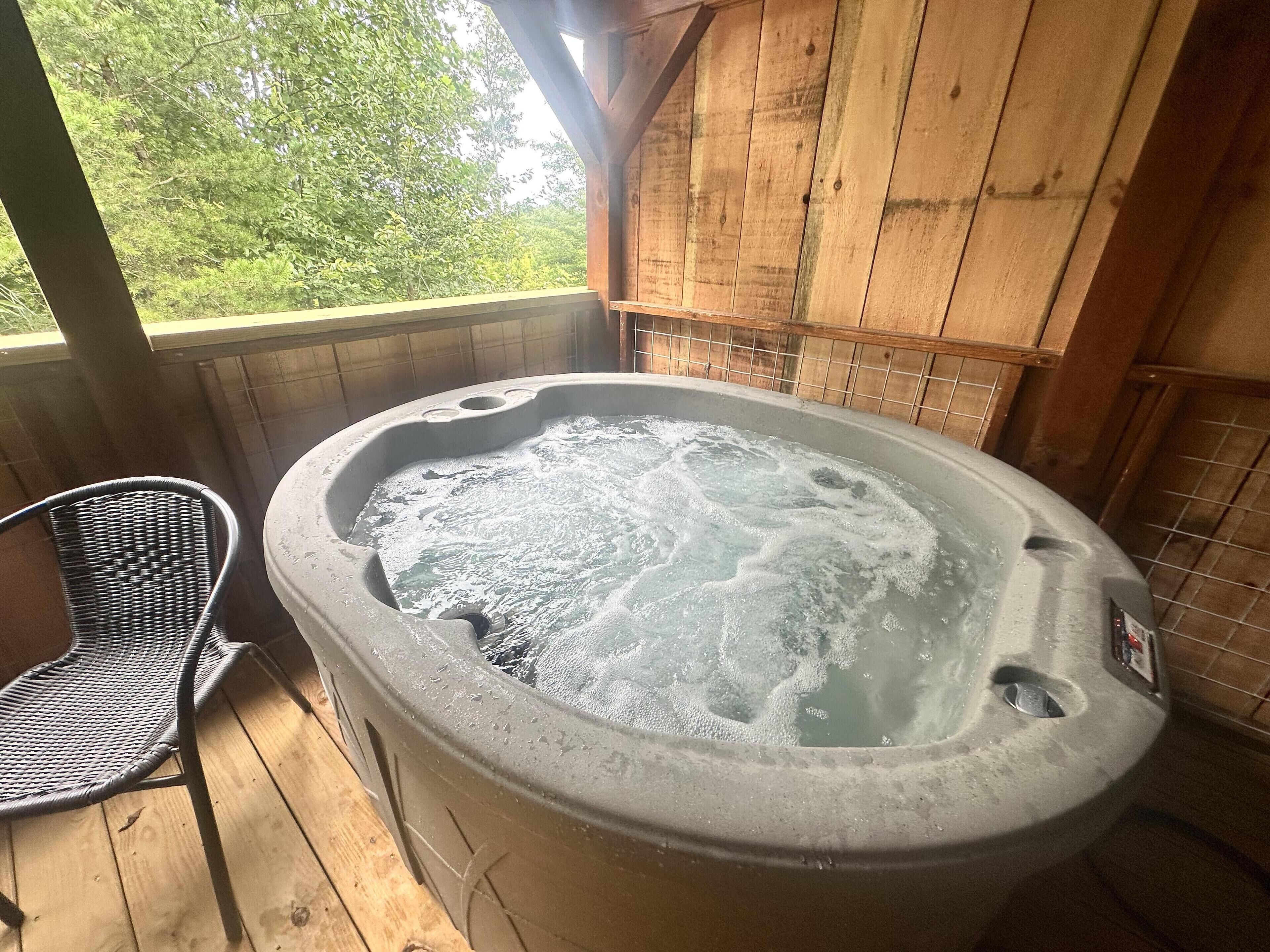 Outdoor spa tub