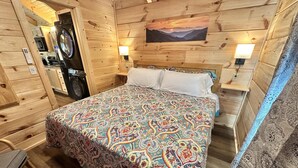 Room - Feelin' Feisty - Hot Tub, Fireplace, Hike (Union Mills)