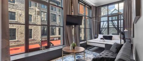 1 bedroom, desk, iron/ironing board, free WiFi