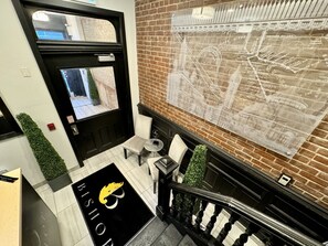 Interior - Lovely 3BR Condo in the heart of DT Mtl (Montréal)