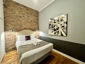 4 間睡房、書桌、Wi-Fi、床單