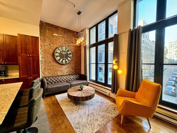 TV - Stunning 2BR - Old Montreal 2A (Montréal)