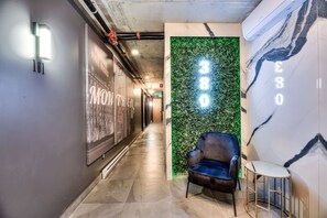 Interior - Modern 2BR Suite • Old Montreal • B5 (Montréal)