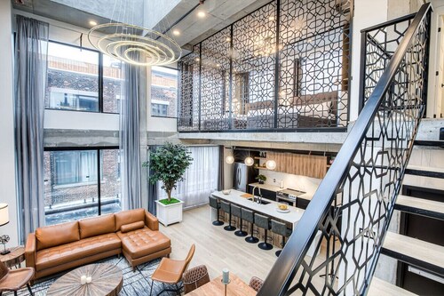 Luxury Penthouse • Private Rooftop • Old MTL