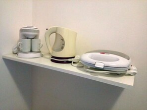 Kaffee und/oder Kaffeemaschine