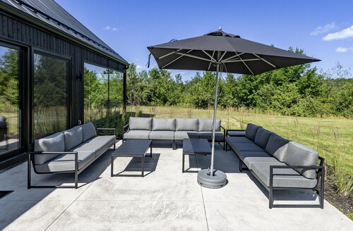 Stunning New 5 Bed 5 Bath Country Home!