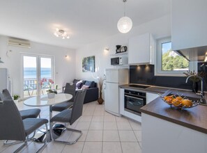 Interior - Apartments Tafra - One Bedroom Apartment (Lokva Rogoznica)