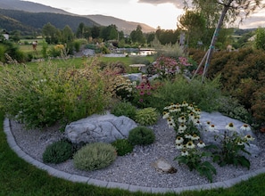 Property grounds - Echo Valley Hillside Holiday Home with Sauna - Two Bedroom Holiday Home with Sauna (Ribnica)