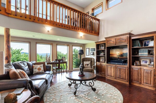 Télévision, cheminée