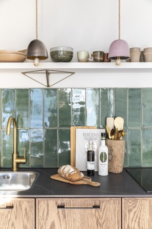 Interior - Villa Magnolia - Five Bedroom Villa, Sleeps 9 (Bergen)