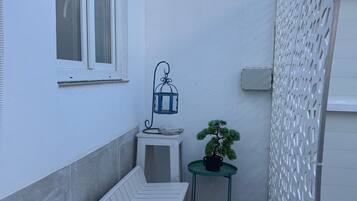 Apartment, 1 Bedroom, Accessible, Smoking | Balcony