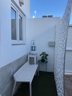 Apartment, 1 Bedroom, Accessible, Smoking | Balcony