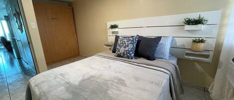 Apartment, 2 Bedrooms, Smoking, Balcony | 2 bedrooms