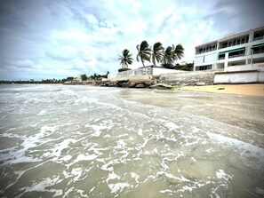 Apartamento, 2 habitaciones, fumadores, balcón | Playa | Ubicación a pie de playa