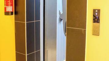Apartment, 1 Bedroom, Balcony, Garden View | Property entrance