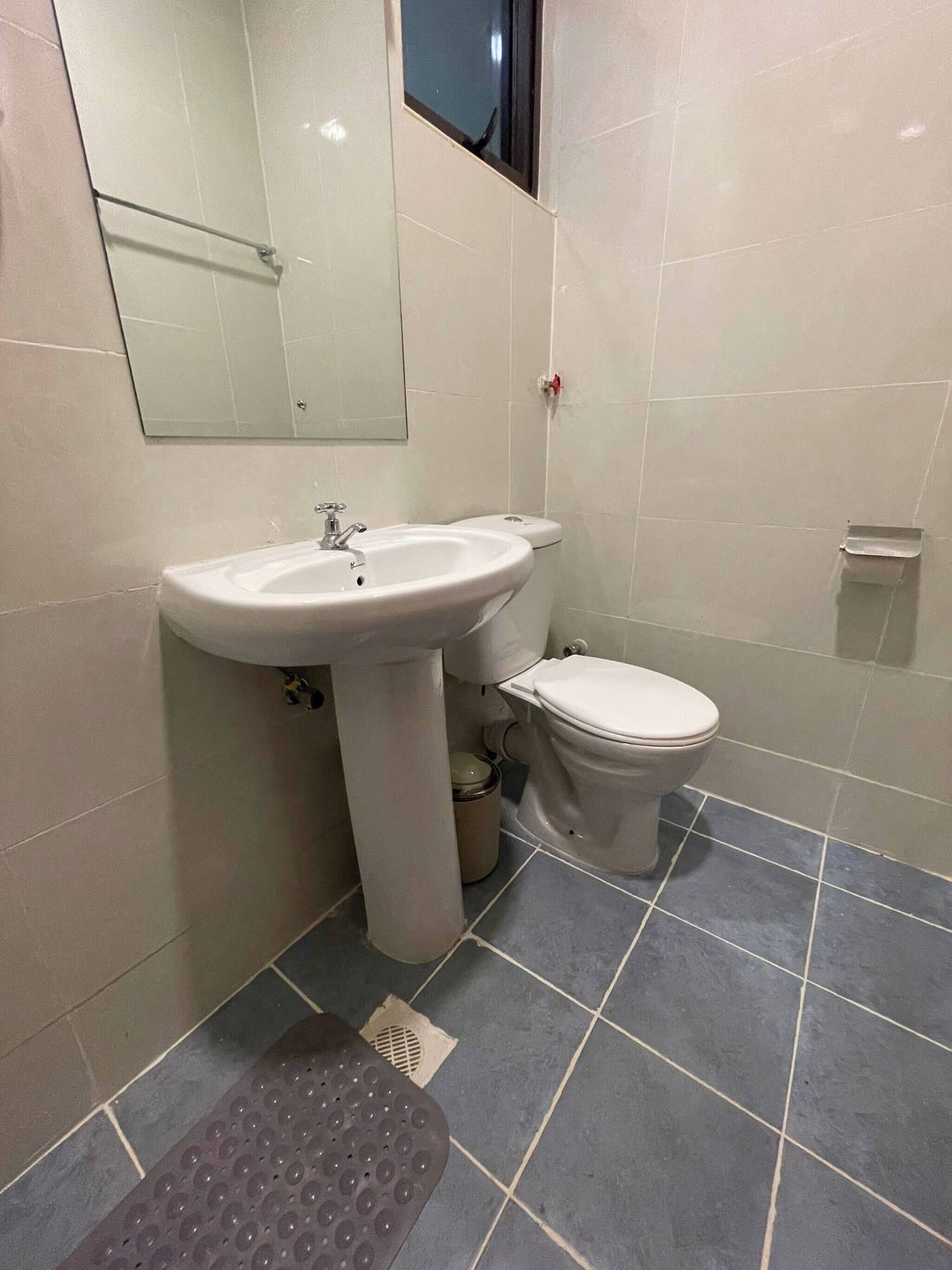 Appartement, 1 chambre, balcon, vue sur le jardin | Salle de bain