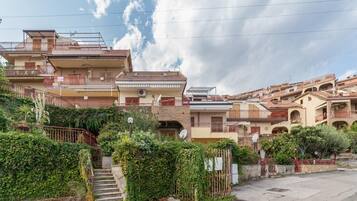 Apartment, 1 Bedroom, Smoking, Balcony | Exterior