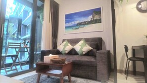 Living area - B307 - 1 Bedroom Condo Pool View Near Ao Nang Beach (Krabi)