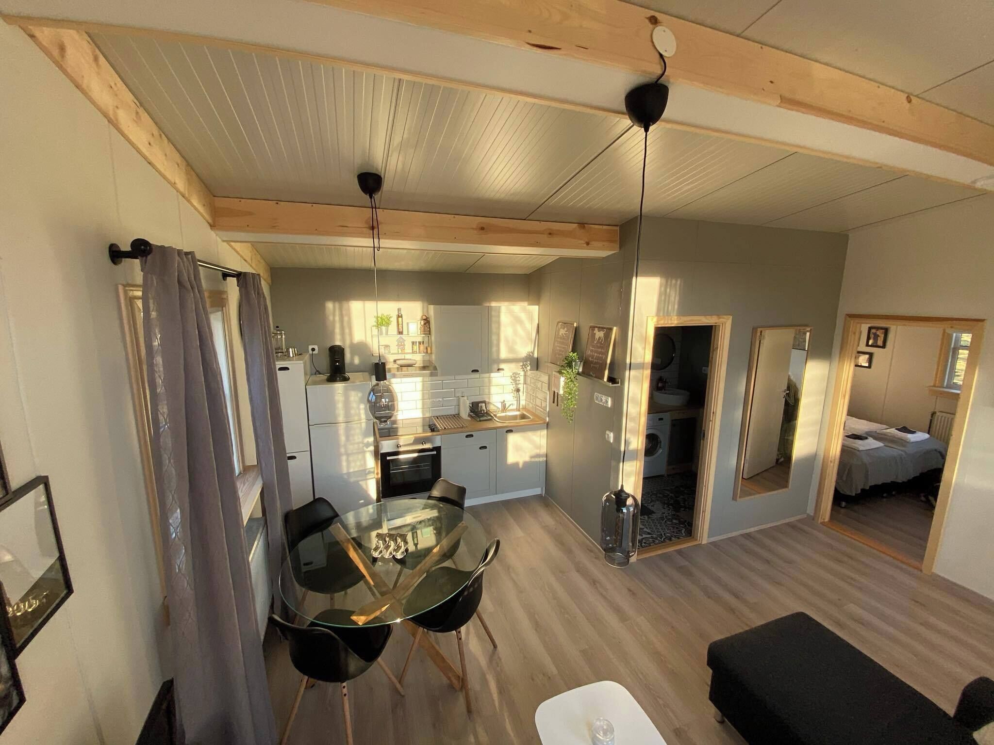 Room, 1 Bedroom, Garden View | Interior