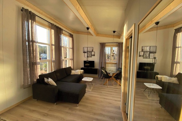 Room, 1 Bedroom, Garden View | Living room