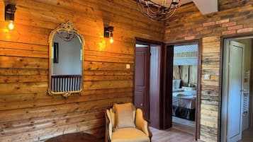 House, 4 Bedrooms, Terrace, Garden View | Interior