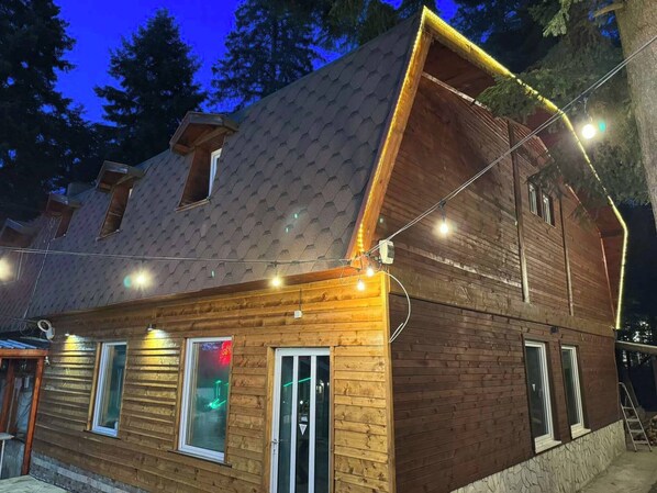 Chalet, 5 chambres, patio, vue jardin | Intérieur