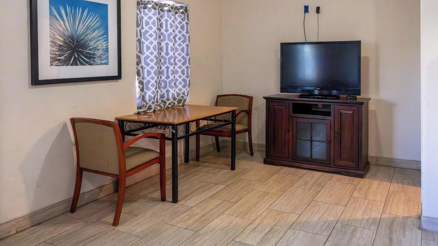 Motel 7 By Oyo Near Phoenix Airport