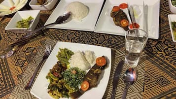 Alimentação e bebidas