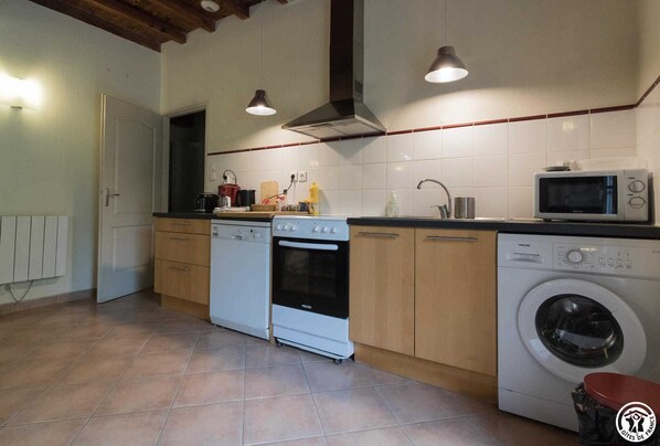 Fridge, microwave, dishwasher, high chair