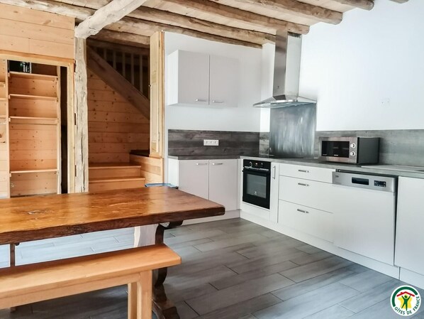 Fridge, microwave, dishwasher, highchair