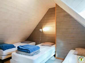 8 bedrooms, free WiFi