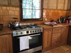 Fridge, microwave, dishwasher, high chair