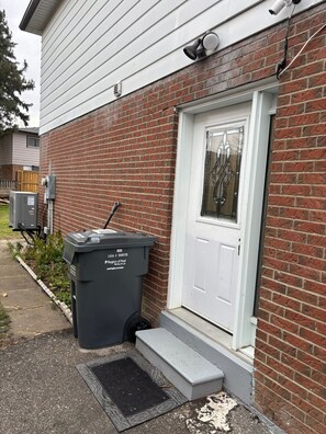 Exterior detail - Charming 2 BR unit in Malton (Mississauga)