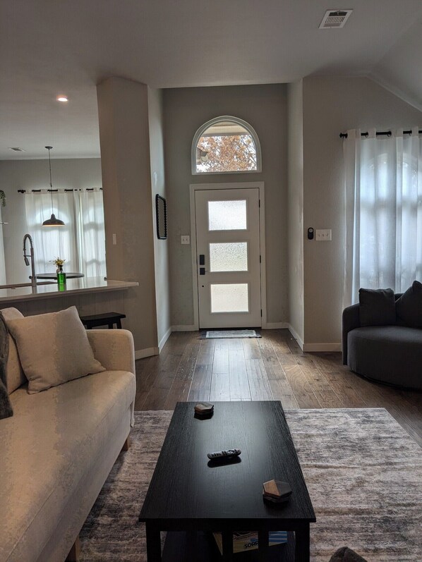 Smart-tv en een open haard