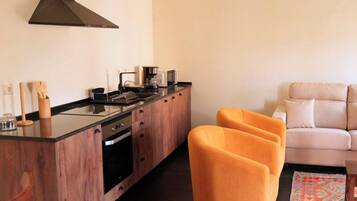 House | Private kitchen | Fridge, microwave, coffee/tea maker, electric kettle