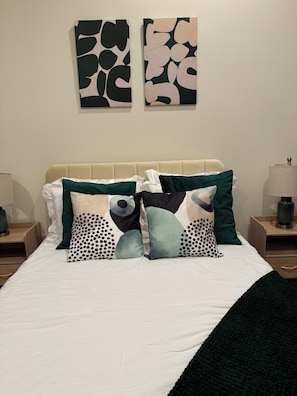 2 bedrooms, desk, iron/ironing board, travel cot