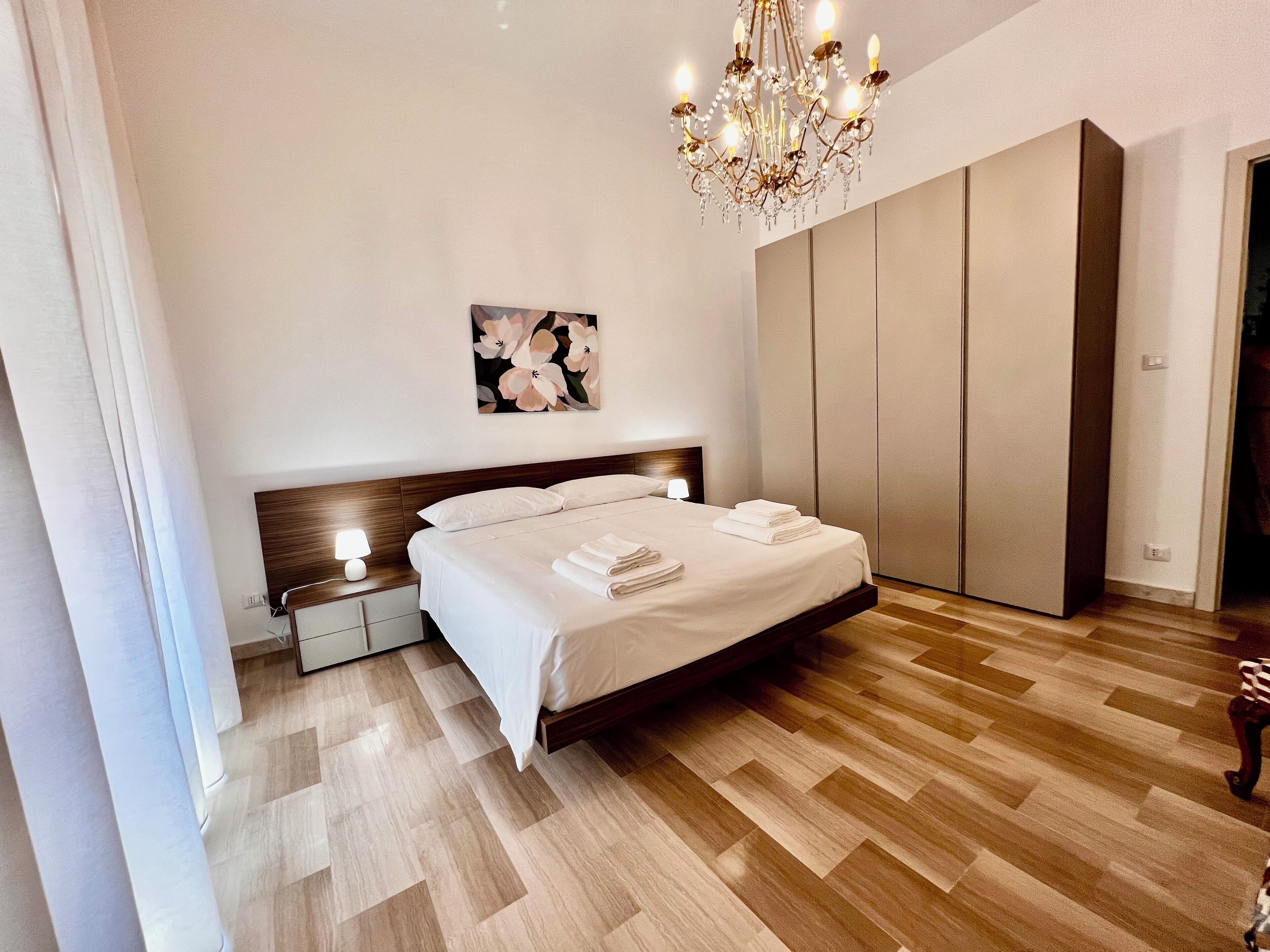 3 bedrooms, iron/ironing board, travel crib, WiFi