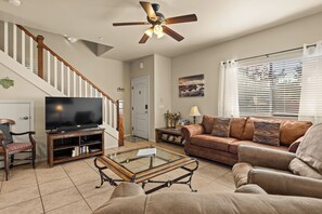 Smart TV, DVD player