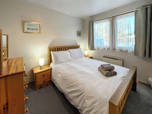 4 habitaciones, wifi gratis y ropa de cama