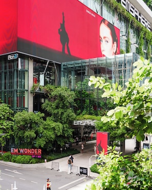 Shopping centre - Four Points By Sheraton Bangkok, Sukhumvit 22 (Bangkok)