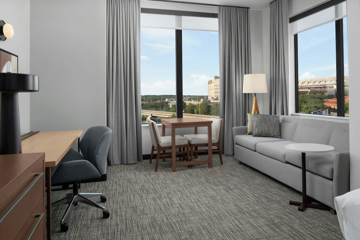 Desk, laptop workspace, iron/ironing board, free WiFi