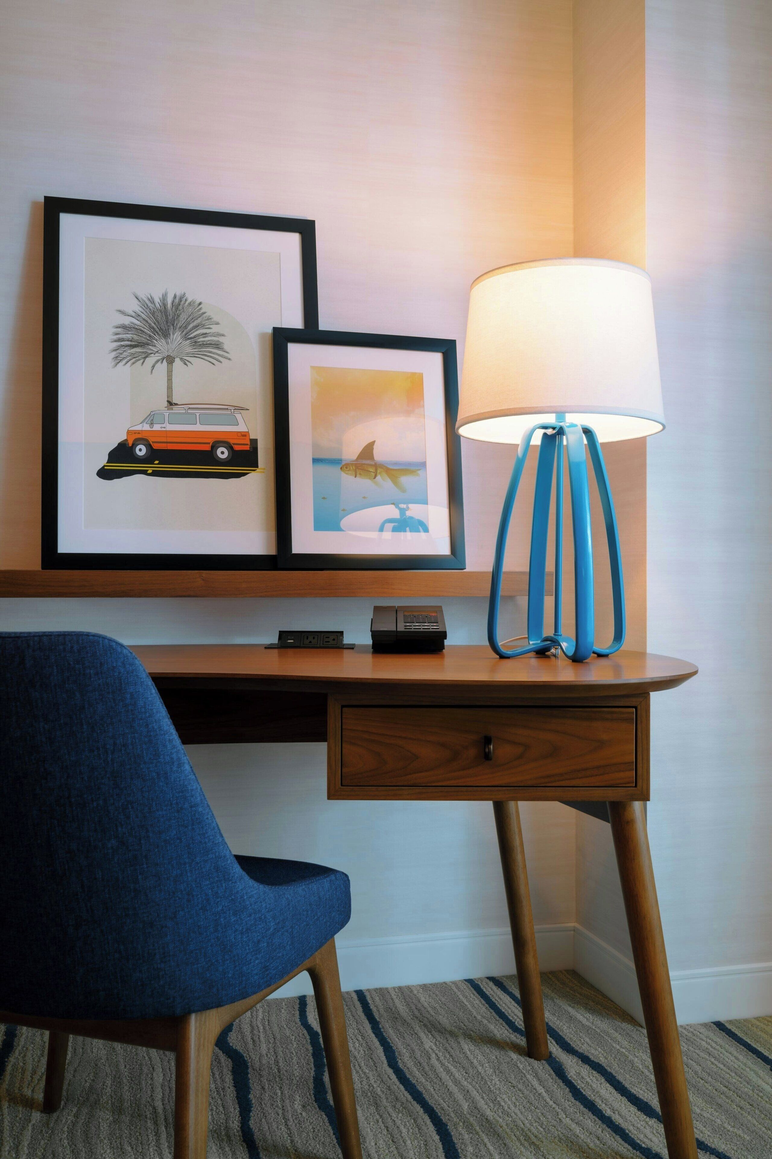 Ropa de cama de alta calidad y escritorio 