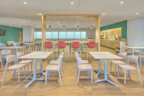 Restaurant - City Express By Marriott Tijuana El Florido (Tijuana)