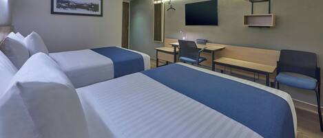 مكتب وستائر تعتيم ومكواة/لوح كي وواي فاي مجانًا