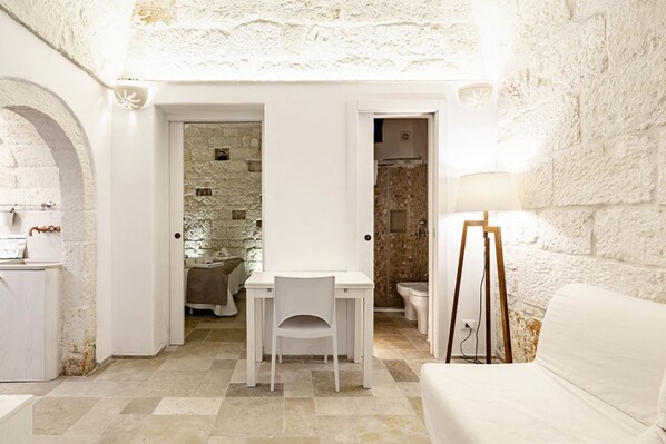 2 chambres, fer et planche à repasser, Wi-Fi, draps fournis