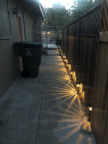 Yuba City Attached, Private Suite - back unit- Shared Pool, Backyard, Laundry