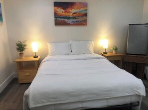 1 bedroom, iron/ironing board, travel crib, WiFi