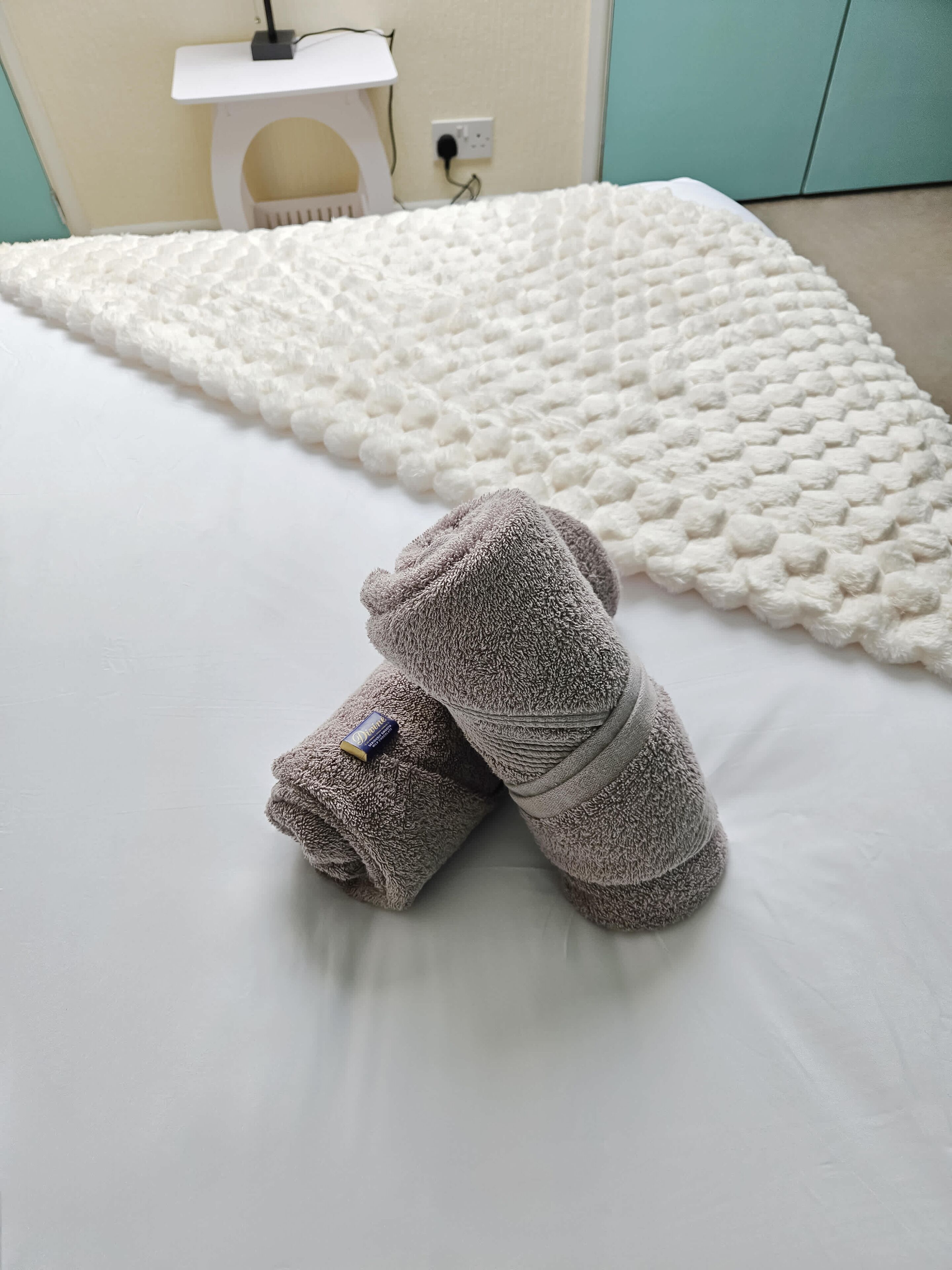 5 makuuhuonetta, työpöytä, silitysrauta/-lauta, Wi-Fi