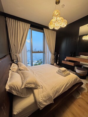 1 bedroom, iron/ironing board, WiFi - Luxury 1-BHK In Creek Harbour -DUBAI (Dubai)